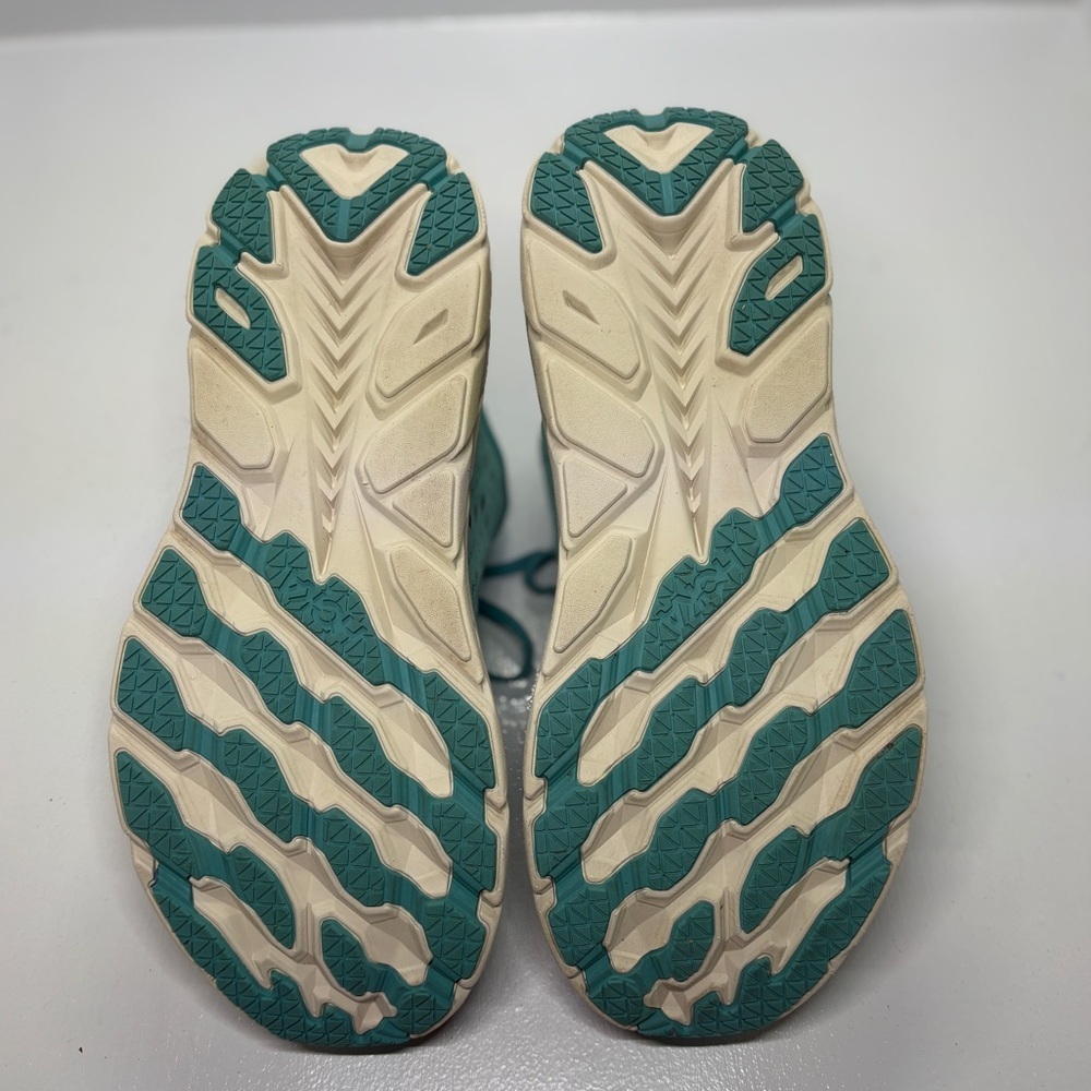 Hoka Clifton 8 women’s size 10.5 - Picture 9 of 9